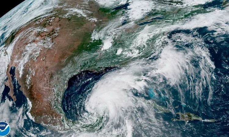 Cristóbal retoma en México fuerza de tormenta tropical