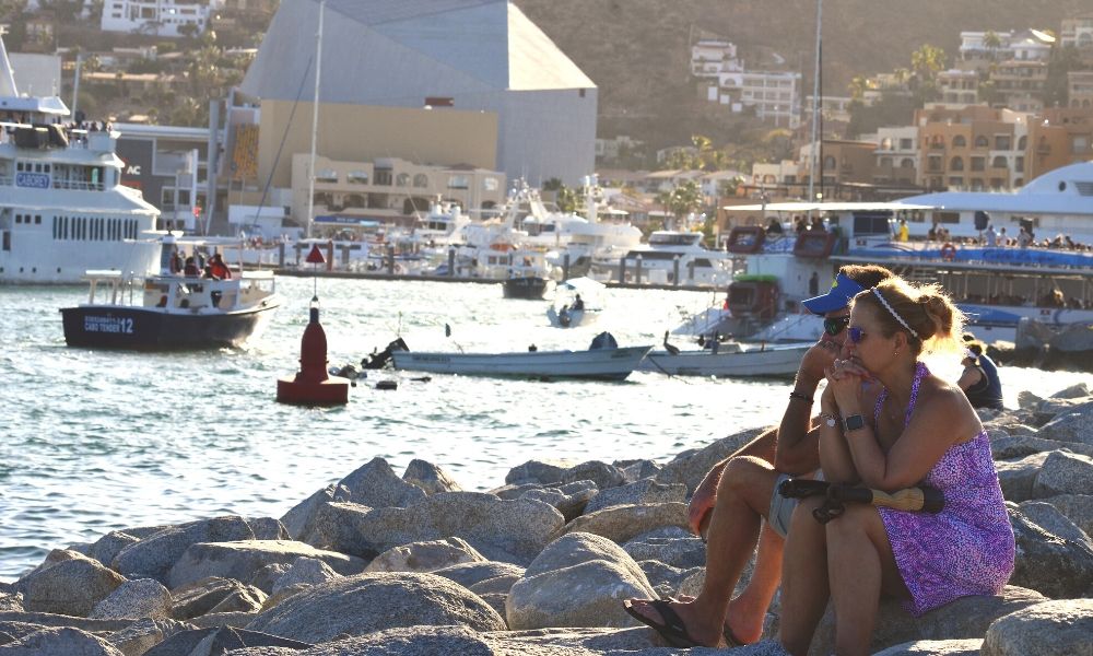 Baja California Sur cierra de nuevo sus turísticas playas ante más contagios