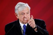 López Obrador pone el Ejército al mando de aduanas para frenar drogas
