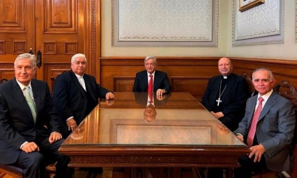 "Primero los pobres": AMLO agradece al papa Francisco donación de tres ventiladores