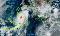 Elida se fortalece a huracán categoría 2 en el Pacífico mexicano