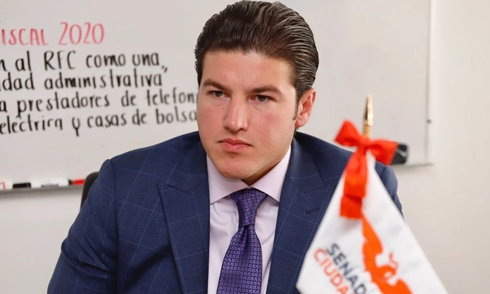 Se disculpa públicamente el senador de Nuevo León Samuel García por actitud machista