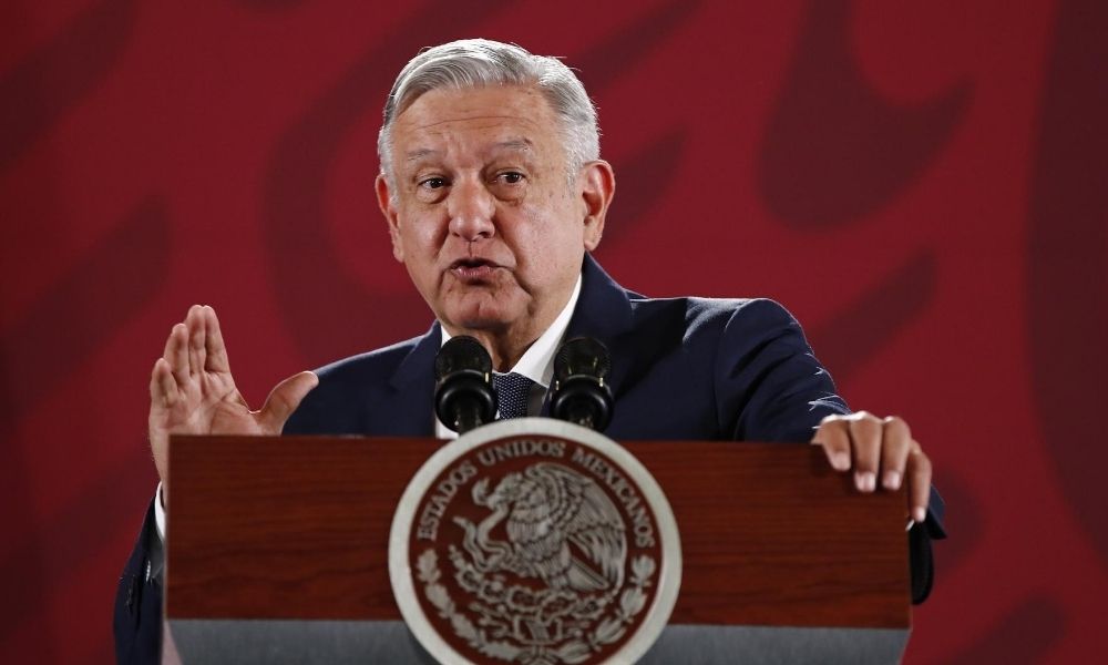 López Obrador confía sortear la crisis con su programa de microcréditos.