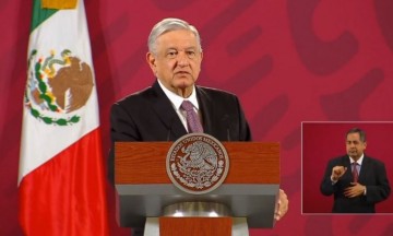 “Quién pompó”: AMLO respondió a la parodia de la “mañanera” de Loret de Mola y Brozo