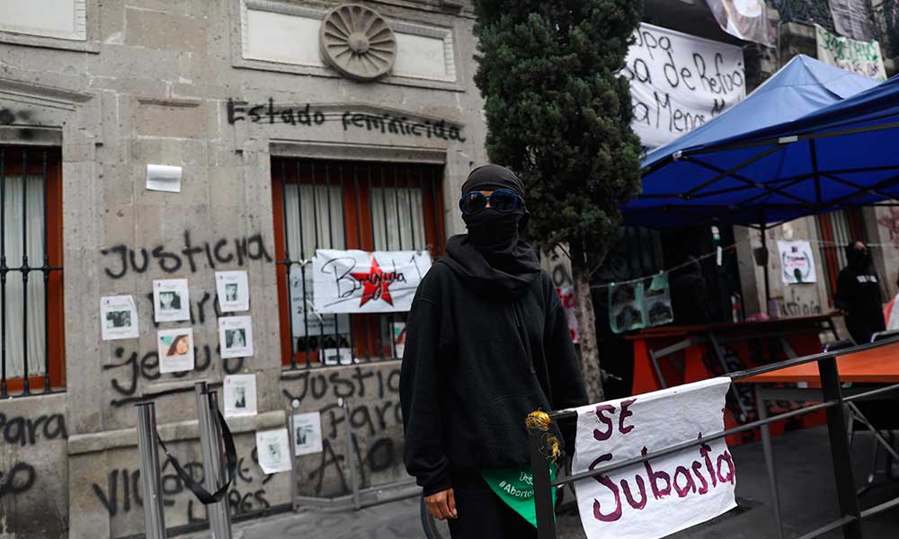 Desalojo de feministas en DDHH en Ecatepec termina con 13 detenidas