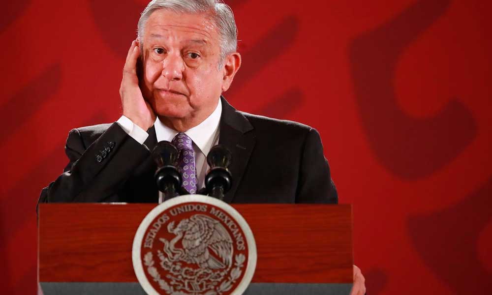 Popularidad de López Obrador cae a 45 % y rechazo sube a 47 %, según encuesta