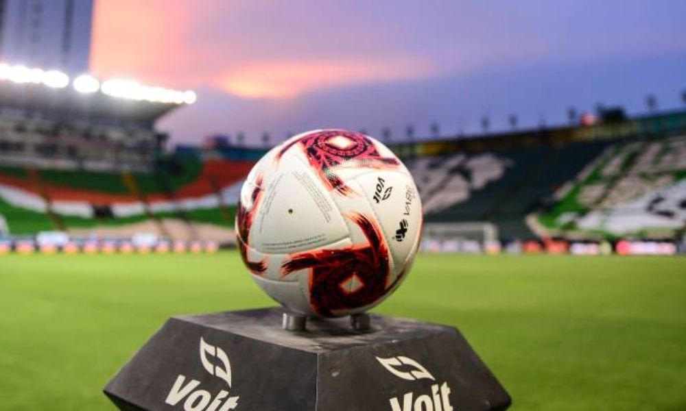 Reincorporan a futbolistas mexicanos a pesar de haber dado positivo a la prueba de Covid- 19