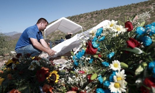 López Obrador se reúne con familia mormona a once meses de masacre en Sonora