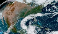 México declara alerta roja en Cancún por llegada del huracán Delta