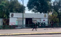 Feministas toman plantel del IPN en Ciudad de México 