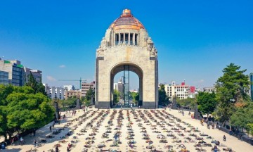 #LUTOCICLISTA: protesta en el Monumento a la Revolución por los ciclistas atropellados