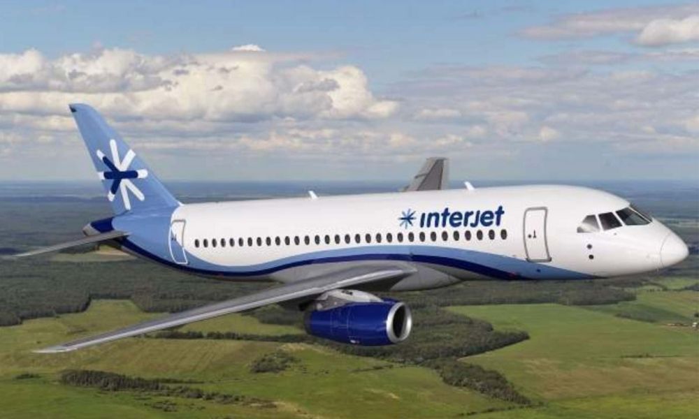 Cancelan vuelos de Interjet por falta de combustible