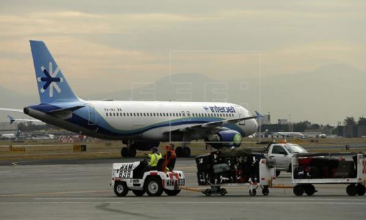 Profeco emite alerta contra la aerolínea Interjet; por cancelación de vuelos y no dar respuesta a las llamadas de atención