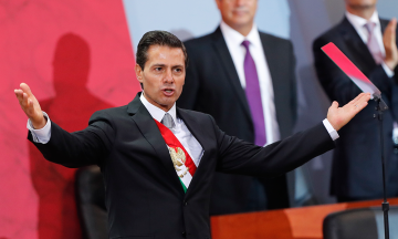 FGR acusa a expresidente Peña Nieto de cohecho, señalan medios