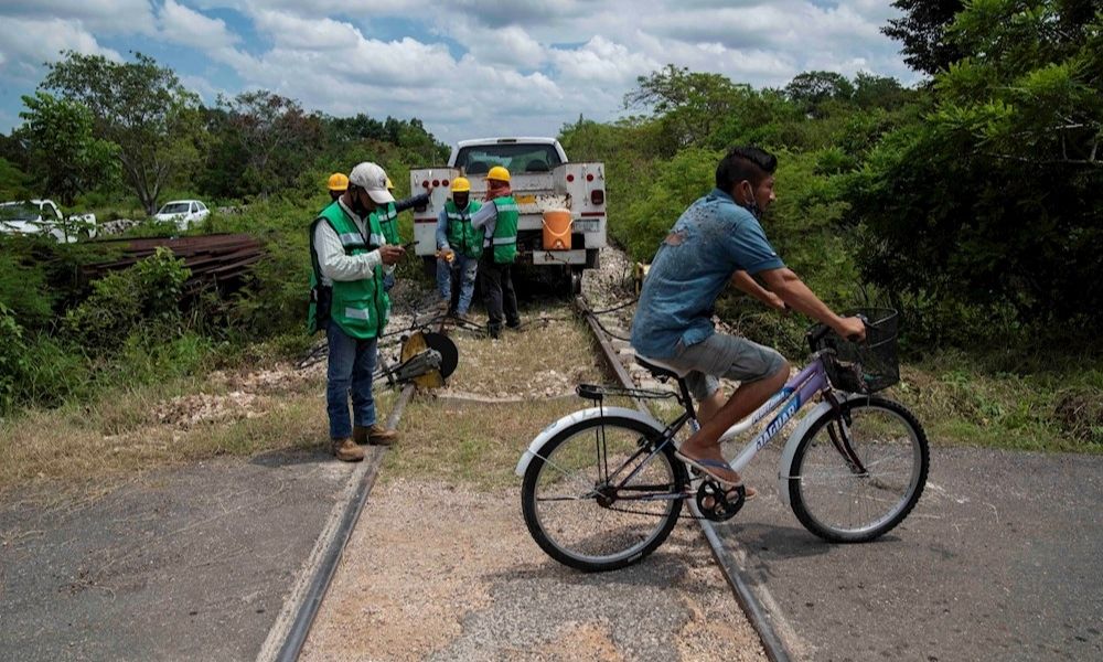Indígenas frenan segundo tramo del Tren Maya con recurso legal