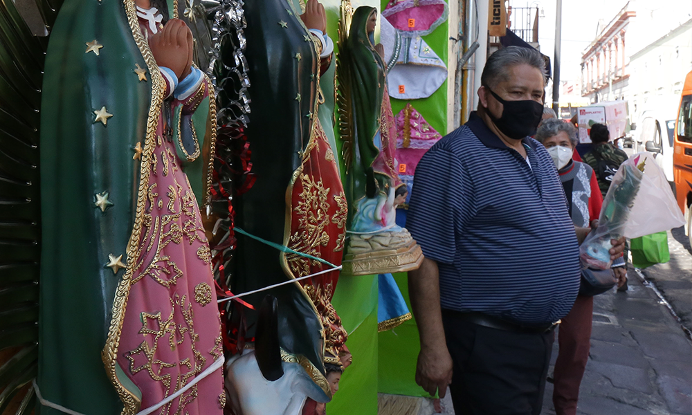 México suma más de 12 mil casos de covid, en día de la virgen de Guadalupe 