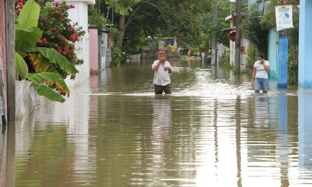 Darán 10,000 de apoyo a personas damnificadas por inundaciones en Tabasco
