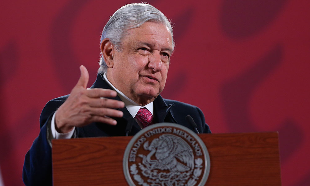 López Obrador pide reducir la movilidad ante repunte del virus en la capital
