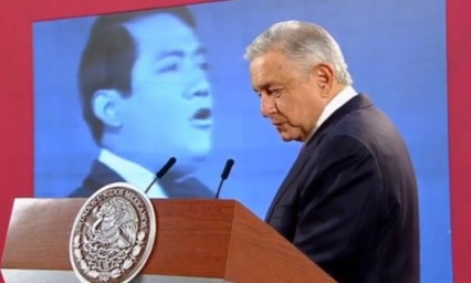 Envía pésame AMLO a familiares de Armando Manzanero 