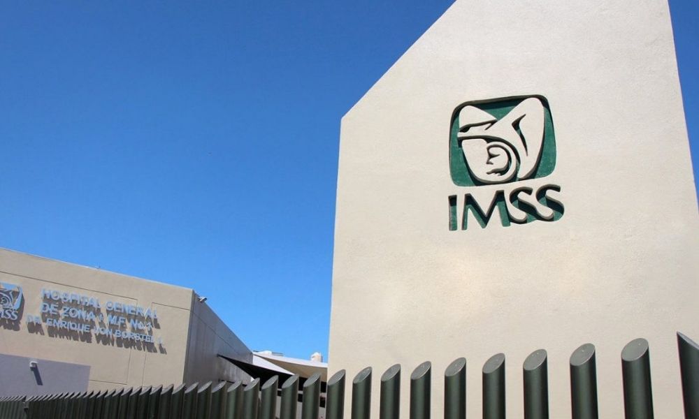  Niega IMSS vacunación a familiares de director de hospital en Toluca