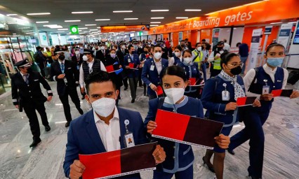 Trabajadores de Interjet inician huelga por falta de pagos