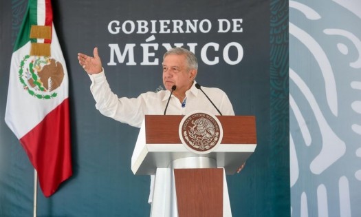 AMLO dice que con la vacuna “ya se ve la luz al final del túnel”