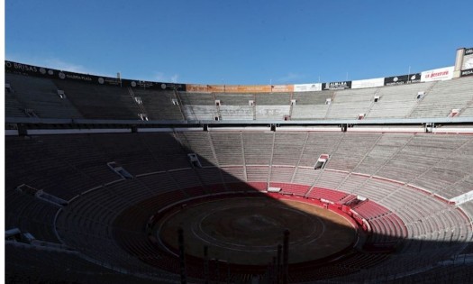 En el 75 aniversario de la Monumental Plaza de Toros México, piden abolir las corridas