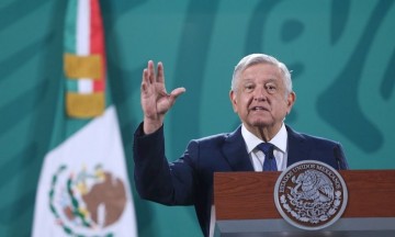 AMLO celebra millonario acuerdo monetario con “Rey del Acero”