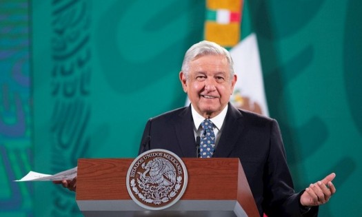 AMLO pide que “no se manipule” la tragedia del metro en México