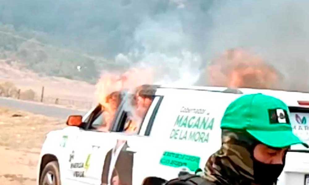 Indígenas purépechas incendian vehículo del Partido Verde Ecologista de México