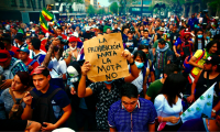 Activistas marchan a favor de la legalización de la marihuana en el país