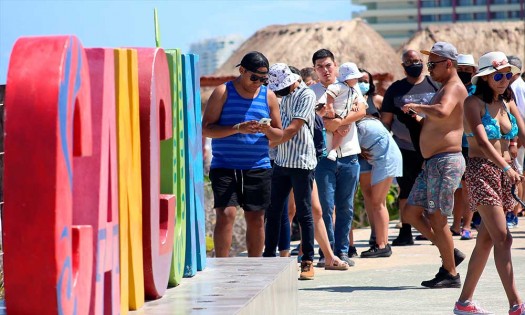 Cancún afronta tercera ola de contagios por covid-19