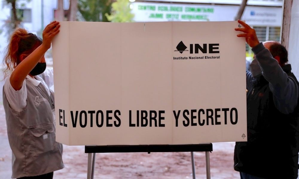 Abren colegios electorales en comicios más grandes de la historia de México