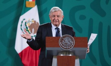 AMLO promete investigar derrumbe en mina con siete muertos