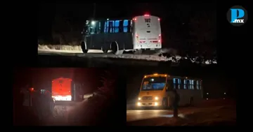 Fotograf&iacute;as de la unidad abandonada a un costado de la carretera federal Ciudad Valles-El Mante