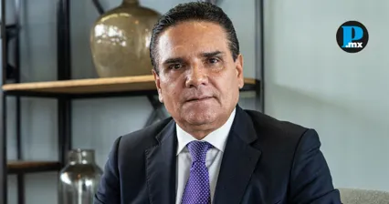 El exgobernador de Michoac&aacute;n, Silvano Aureoles Conejo, enfrenta orden de aprehensi&oacute;n por la masacre de Arantepacua en 2017.