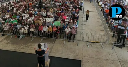 La presidenta Claudia Sheinbaum y el gobernador Julio Menchaca supervisaron el inicio de las obras carreteras que conectar&aacute;n nuevamente a las zonas aisladas de la sierra hidalguense.