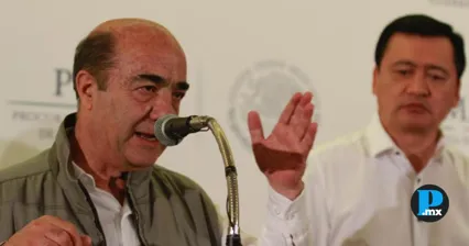 Murillo Karam sigue con vida tras rumores de su muerte