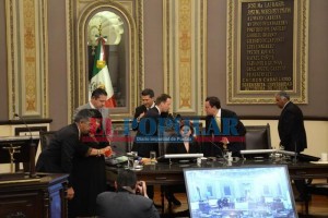 Pintan secretarios mundo rosa en el Congreso estatal