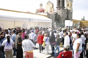 Anaya arrasa a Corral en Puebla