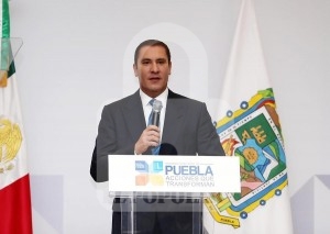 Gobernador queda al mando de Ajalpan