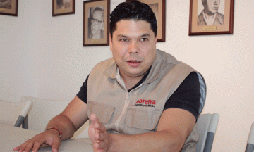 AMLO vive del sueldo que le paga Morena: Biestro