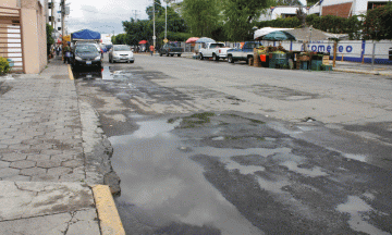 Lasceran lluvias e inundaciones a Xilotzingo