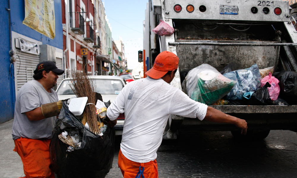 Advierten alza en servicio de limpia de Puebla para 2017