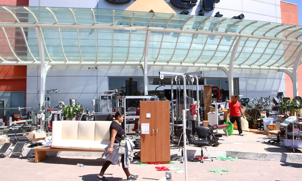 Desalojan gimnasio Exersite de Plaza Millenium