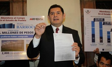 Armenta Mier exige a Moreno Valle entregar recursos