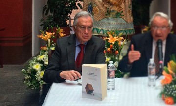 Moreno Valle financia campaña con dinero público:  Bartlett