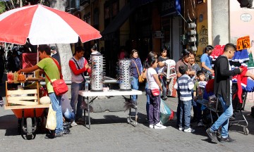 Chocan ambulantes por calles del centro; no volverán: Banck