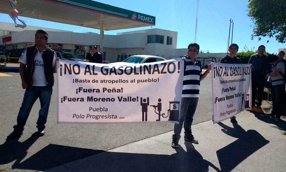 Protestan contra el gasolinazo en Plaza San Pedro