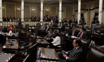 Proponen diputados reducir en 50 por ciento sus prerrogativas